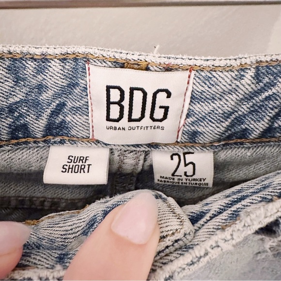 Urban Outfitters BDG Distressed Denim Surf Shorts Blue Jeans - Picture 2 of 6